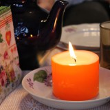 Свечка на Рождественском столе