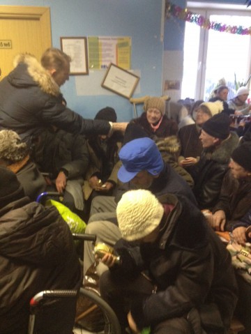 Разносим маленькие продуктовые презенты на Рождество