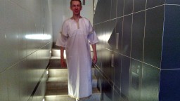 Спускаюсь к бассейну для подготовки